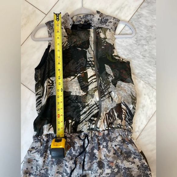 EDUN, women’s XS, black and gray printed mini dress with offset zipper front EUC - Picture 11 of 11